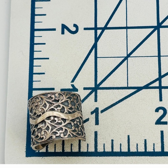 Silpada Silver Ornate Ring - Picture 3 of 6